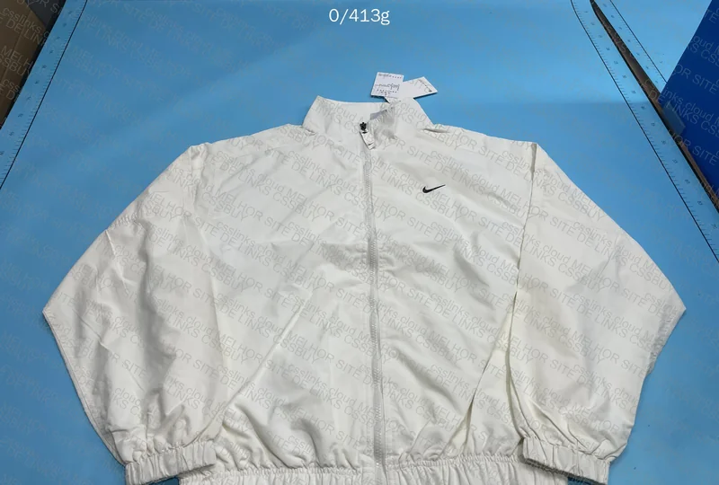 Nike Windbreaker 3