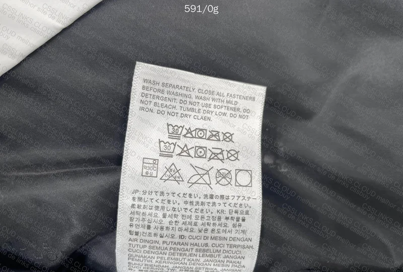 The North Face Windbreaker Jacket 4