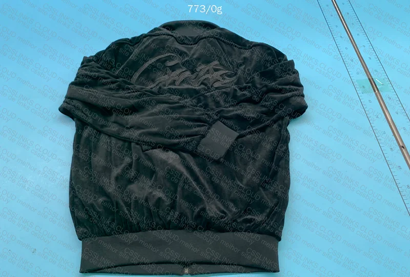 Corteiz Velvet Jacket (2025) 5