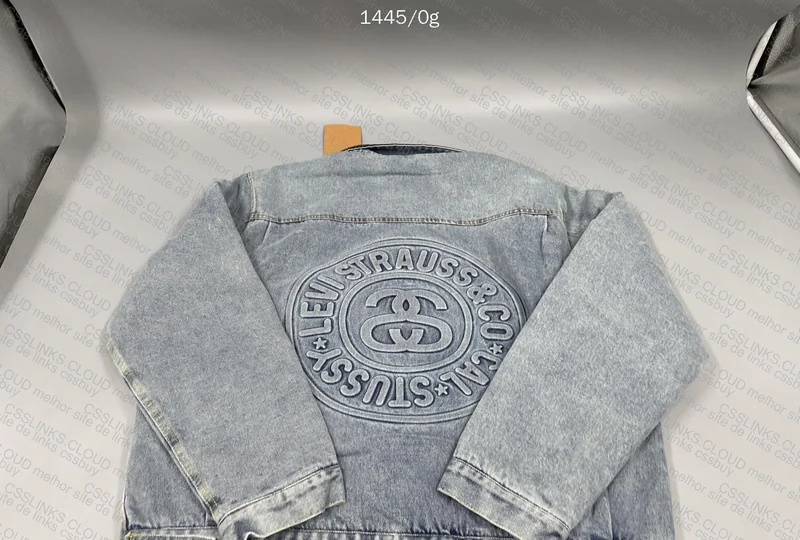 Levi's x Stussy Jacket (with measurements) 3