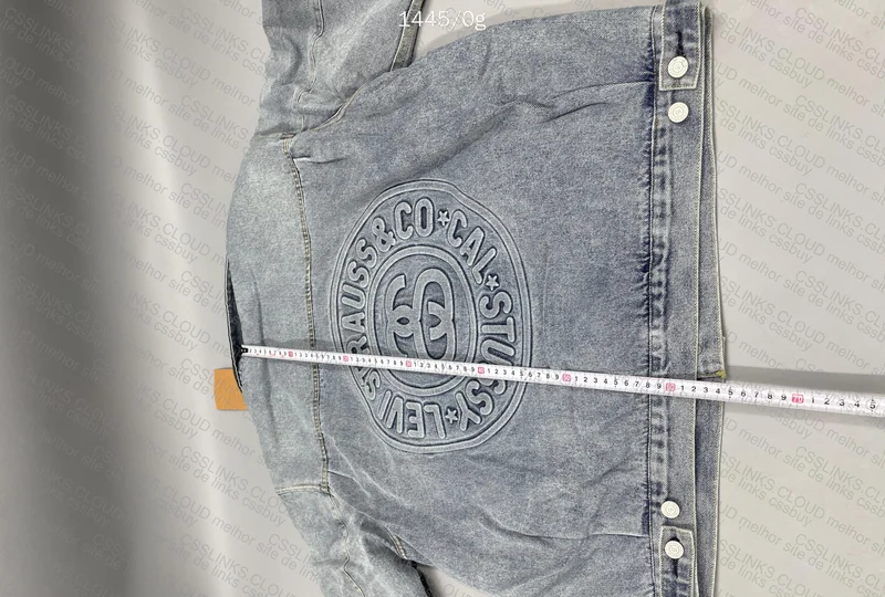 Levi's x Stussy Jacket (with measurements) 4