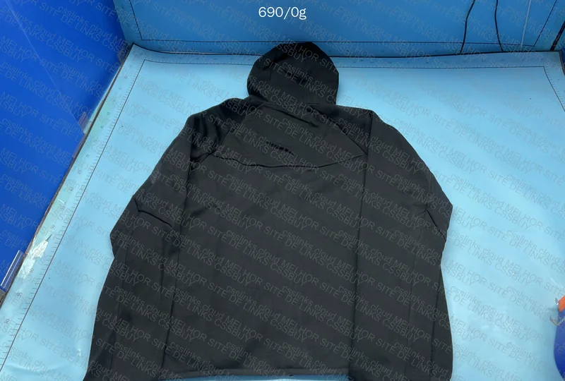 Nike Tech Jacket - GL? 4