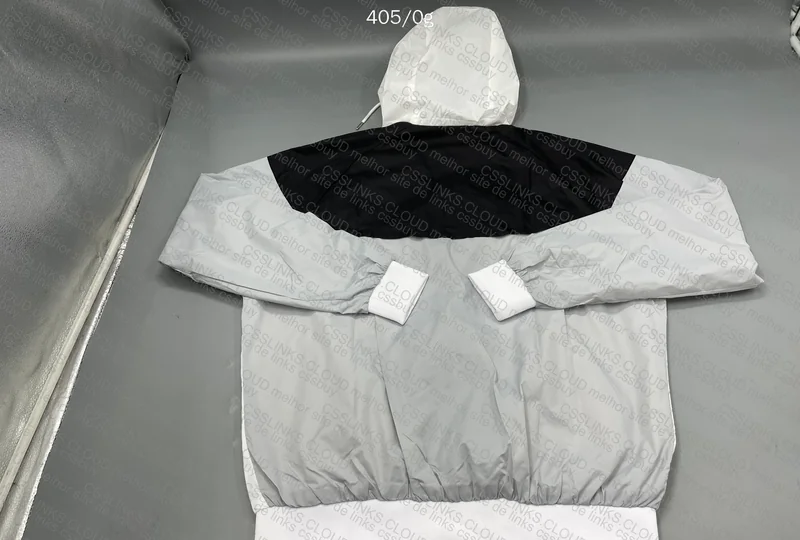 Nike Windrunner Jacket 3