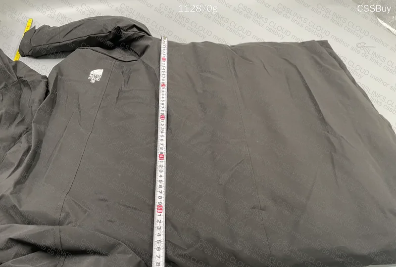 The North Face 'Puffer' Jacket 8