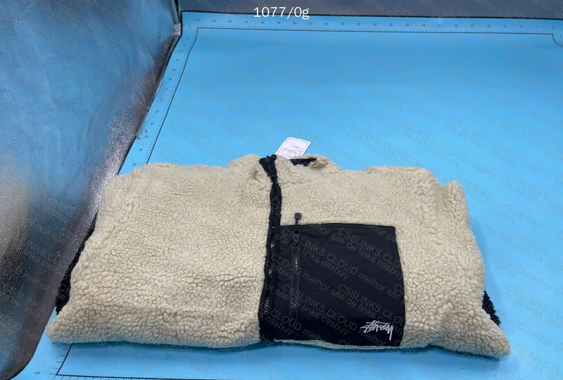 Stussy 8 Ball Sherpa Fleece Reversible Jacket (with Measurements) 7