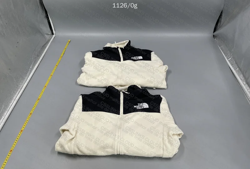 The North Face Jacket 35¥