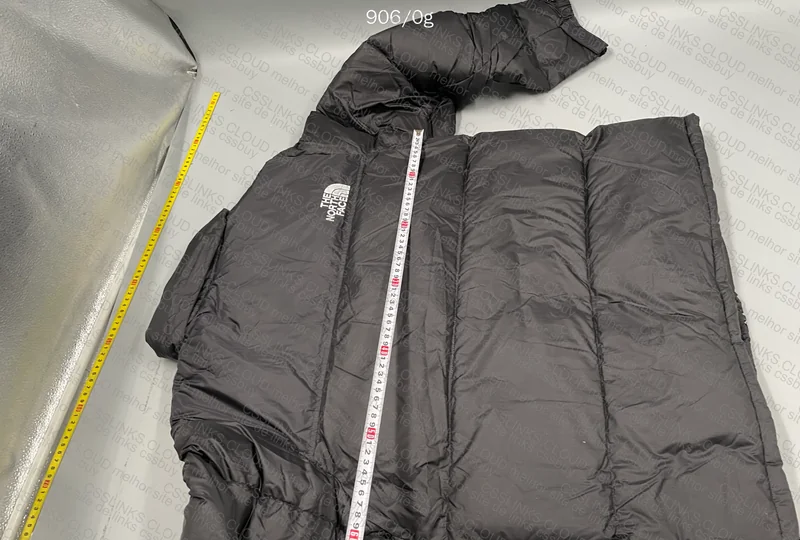 The North Face Jacket 700 220y (with measurements) 10
