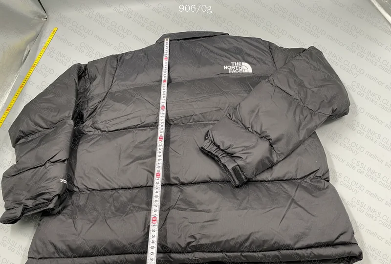 The North Face Jacket 700 220y (with measurements) 4