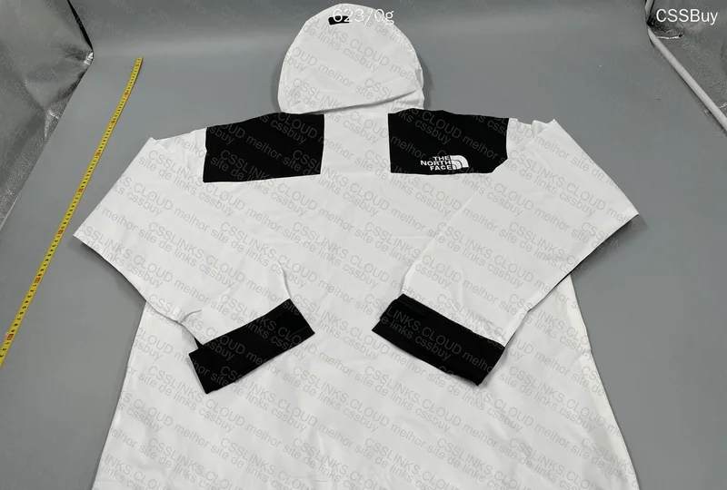 The North Face Jacket (HELP!!) 4