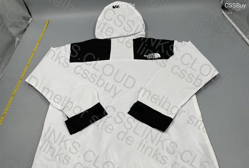 The North Face Jacket (HELP!!) 5