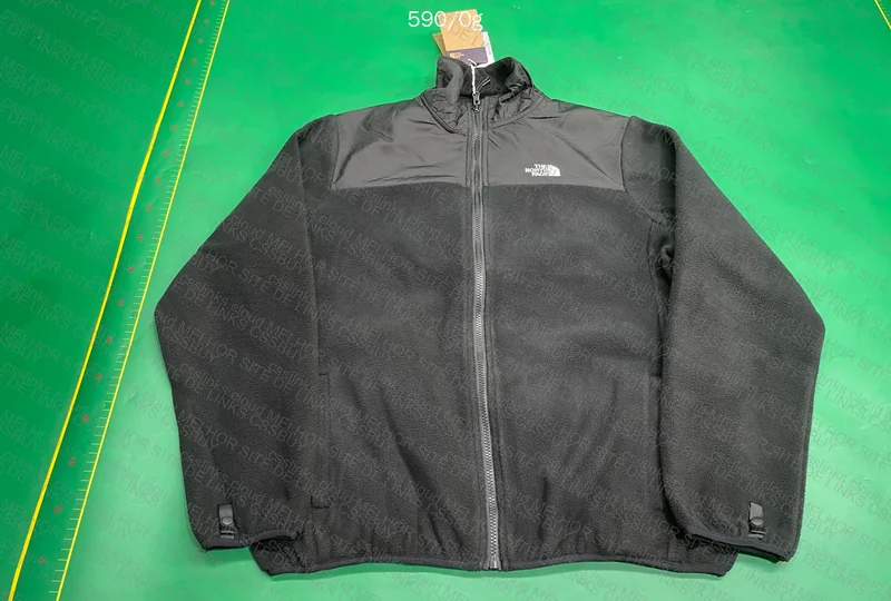 The North Face Jacket (With measurements) 3