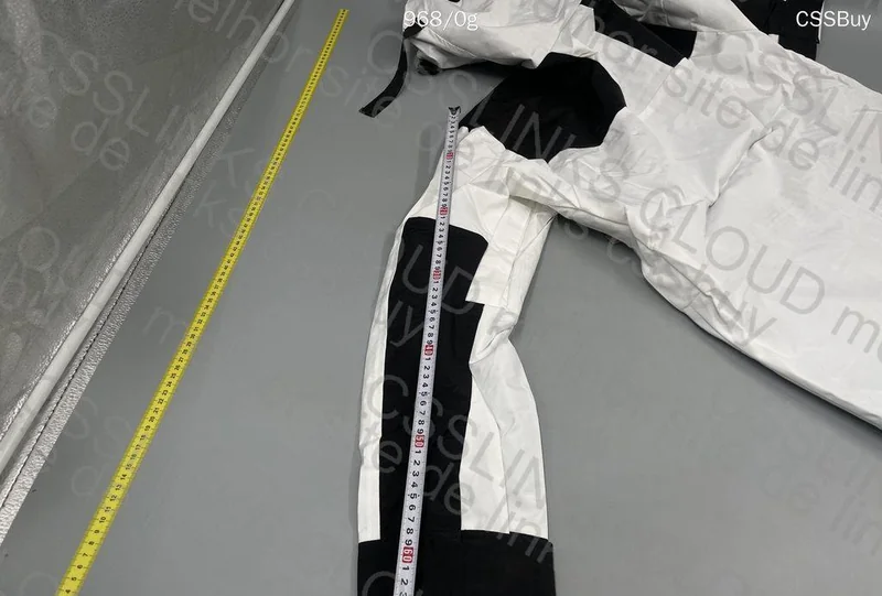 TNF Jacket 1990 Gore-tex - B Grade - *HELP* 6