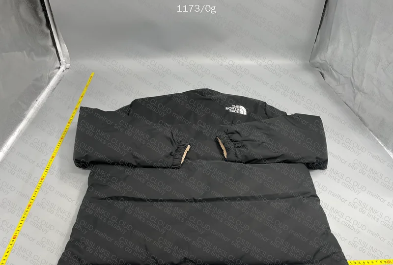 TNF Double-Sided Jacket 3