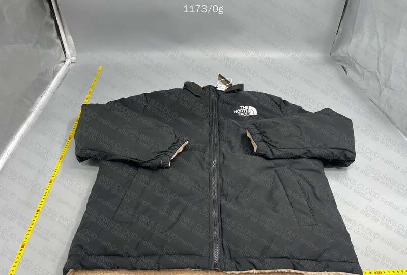 TNF Double-Sided Jacket 4