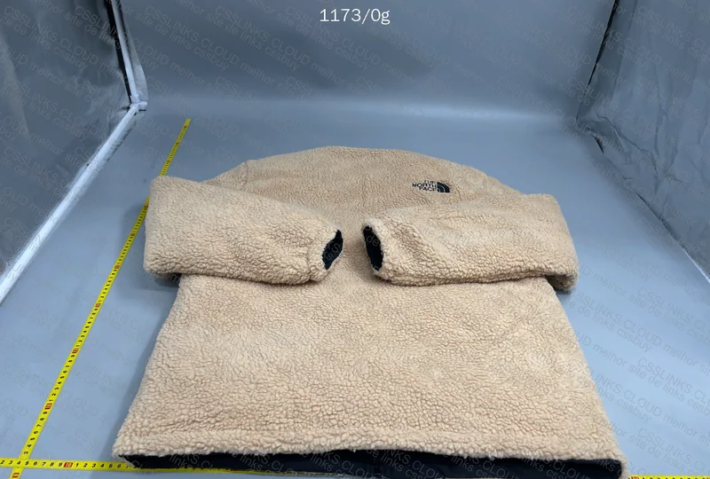 TNF Double-Sided Jacket 5