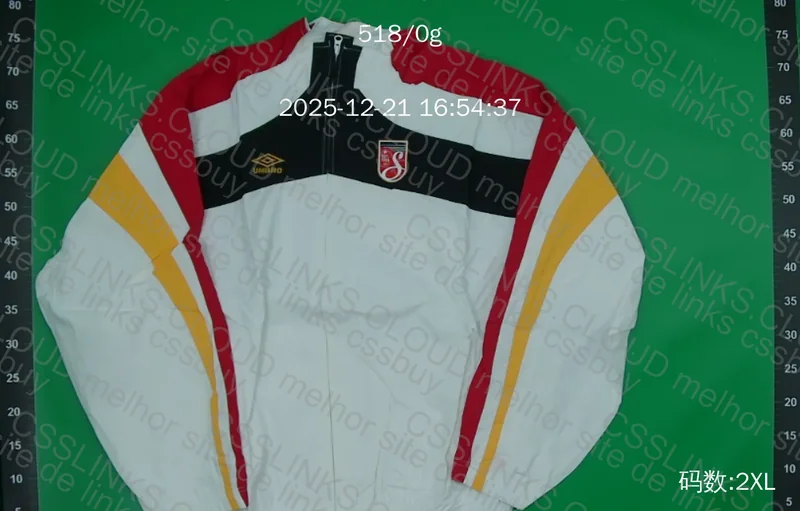 Supreme x Umbro Tracksuit Jacket [With Measurements] 8