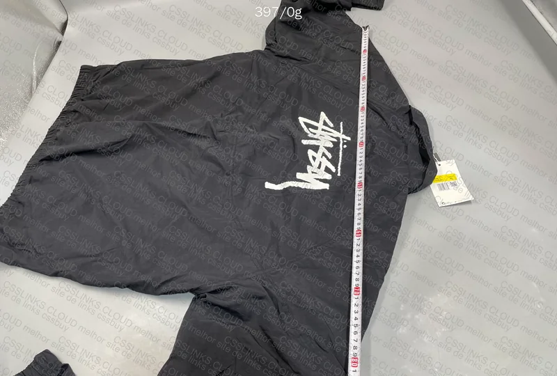 Nike x Stussy Windrunner Jacket (With Measurements) 2