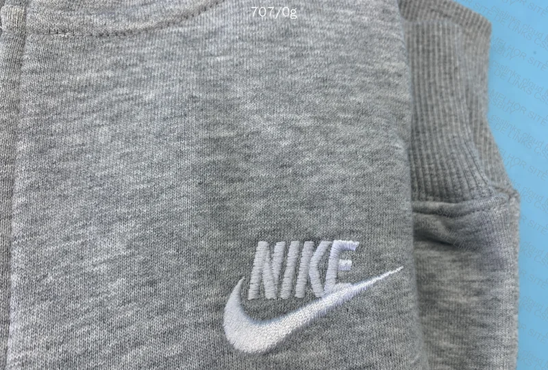 Jaquete nike club 4