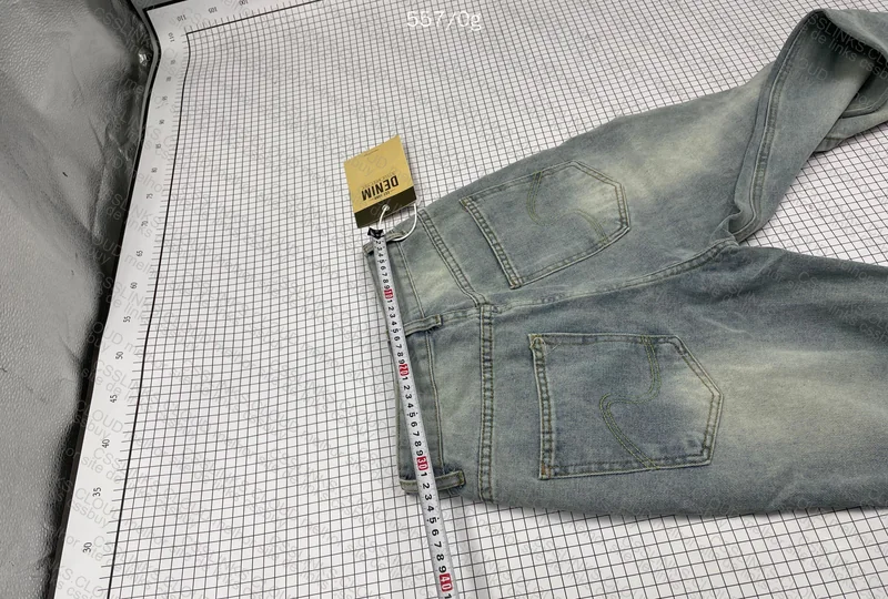 Light Blue Jeans 7