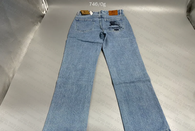 JEANS BURBERRY X SUPREME