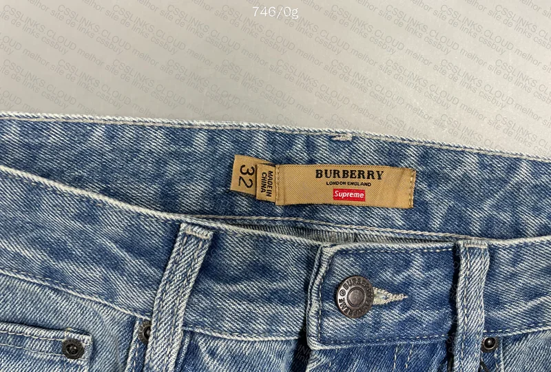 JEANS BURBERRY X SUPREME 7