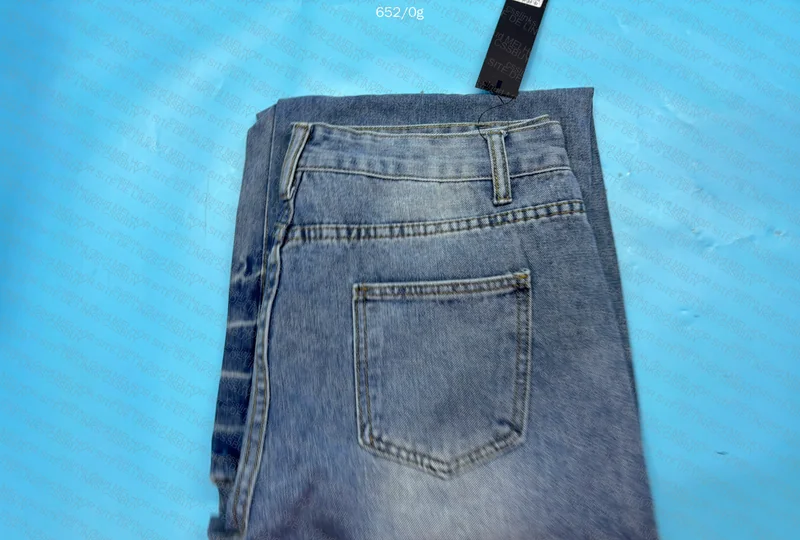 Jeans Represent 3