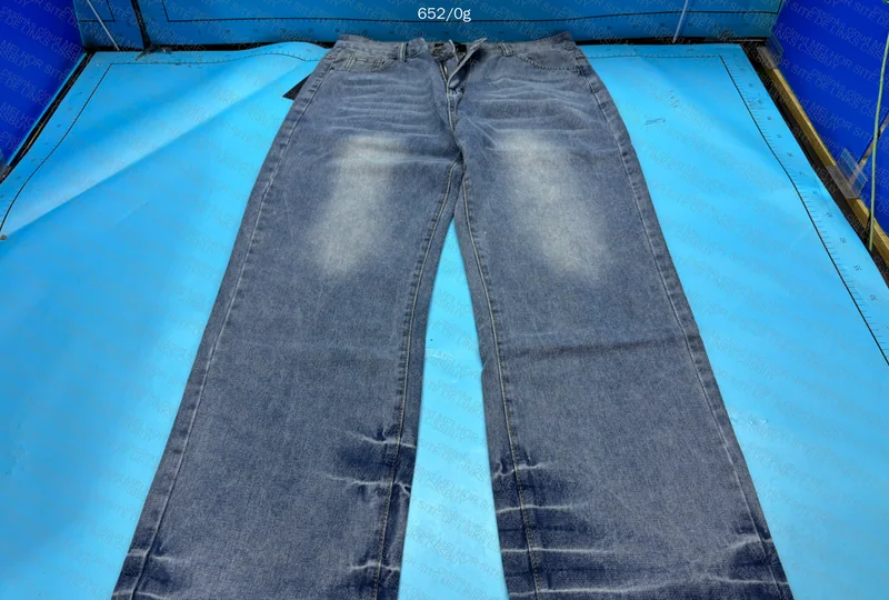 Jeans Represent 4