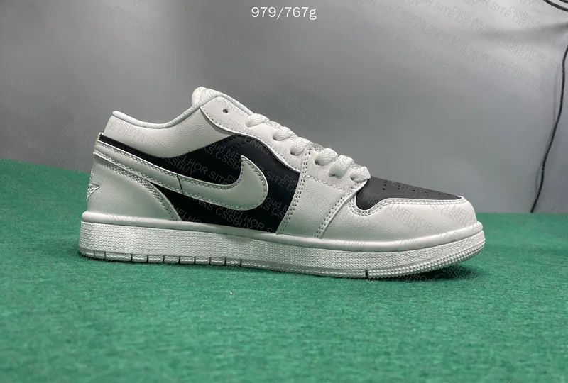 Jordan 1??? 8