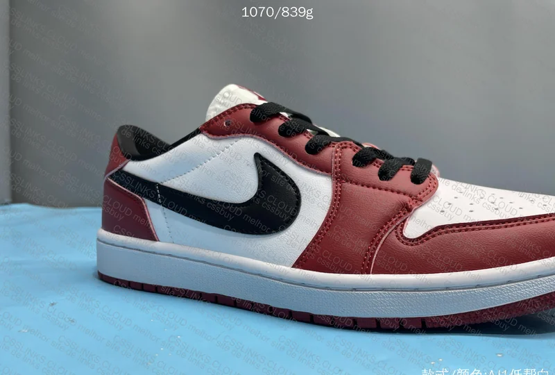 Jordan 1 C hicago Low 6