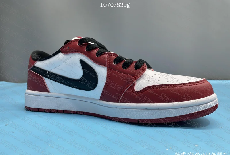 Jordan 1 C hicago Low 8