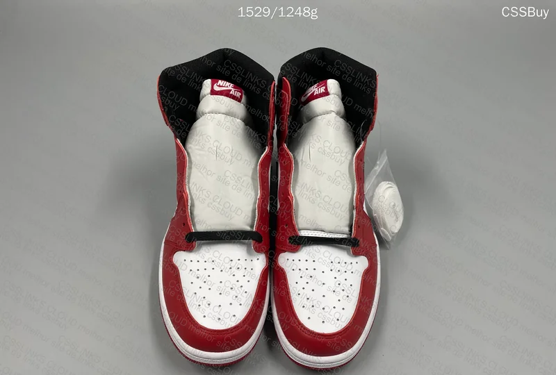 Jordan 1 Chicago 3