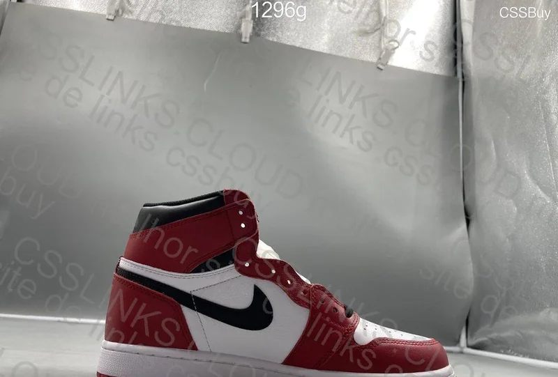 Jordan 1 Chicago CSJ 4