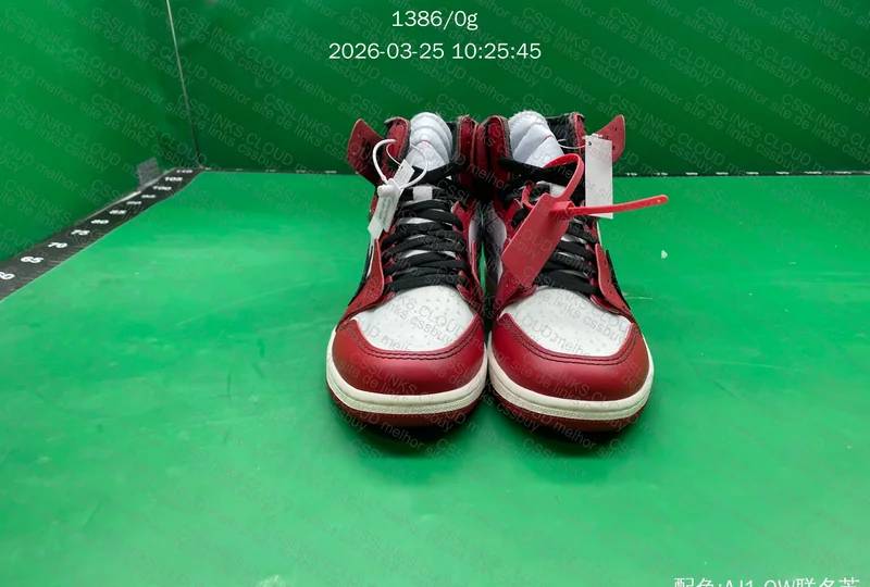 Jordan 1 Chicago Off-White