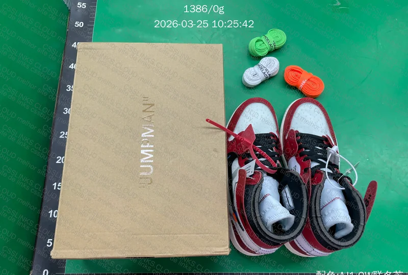 Jordan 1 Chicago Off-White 4