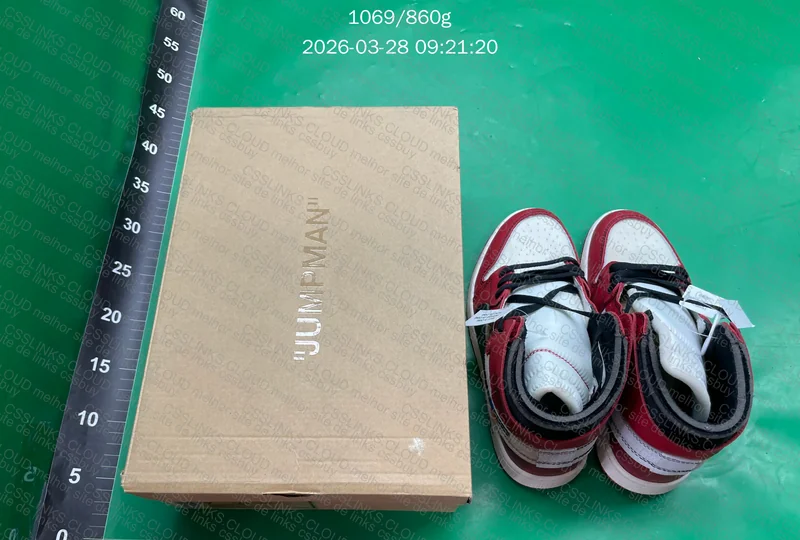 JORDAN 1 CHICAGO - OFF WHITE