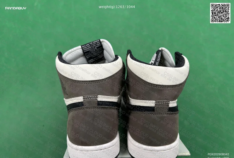 Jordan 1 dark mocha 3