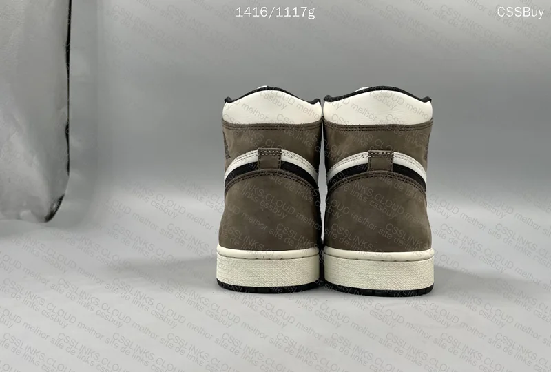 Jordan 1 Dark Mocha 4