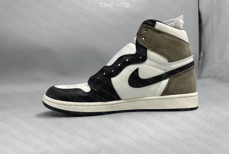 JORDAN 1 DARK MOCHA 4