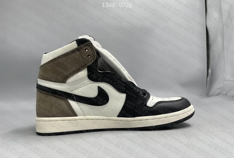 JORDAN 1 DARK MOCHA 7