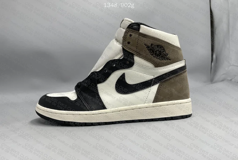 JORDAN 1 DARK MOCHA 8