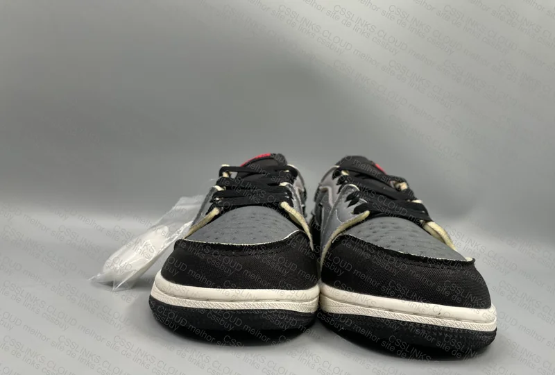 jordan 1 dark smoke grey 4