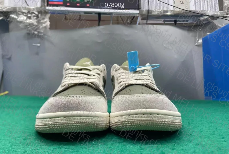 Jordan 1 DT low