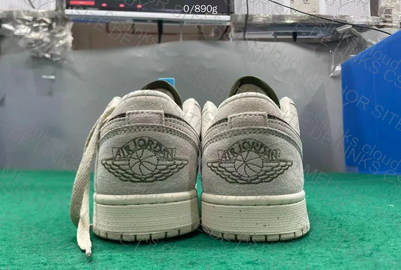 Jordan 1 DT low 3