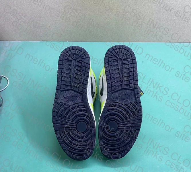 Jordan 1 Fluorescent 6