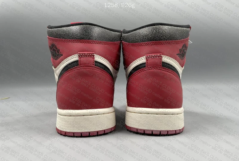 Jordan 1 high Chicago Lost and Found 4