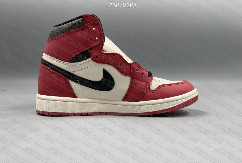 Jordan 1 high Chicago Lost and Found 5