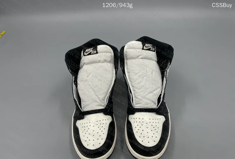 JORDAN 1 HIGH DARK MOCHA