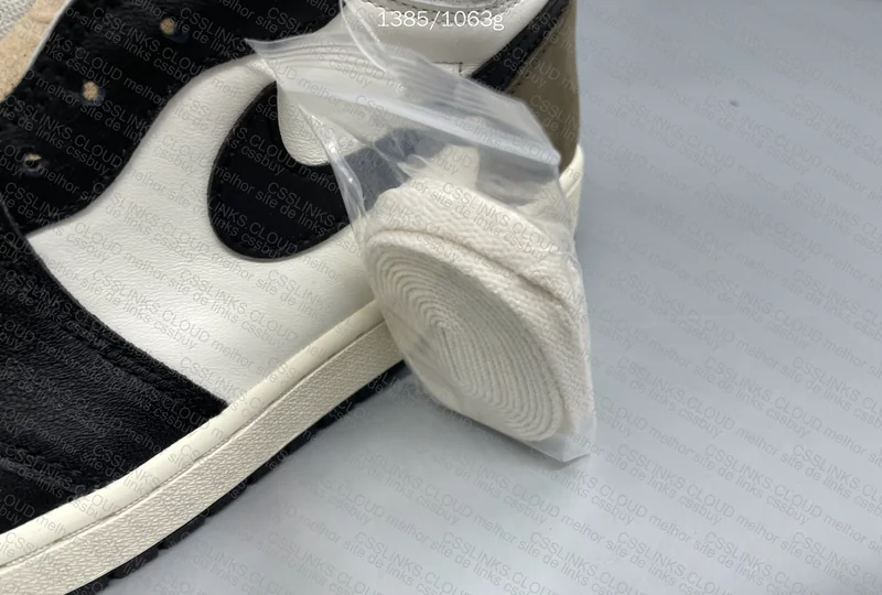 Jordan 1 High Dark Mocha from OVO (help) 7