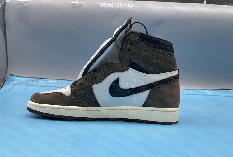 Jordan 1 High Mocha Travis Scott LJR 5