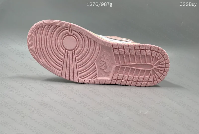 Jordan 1 High OG Washed Pink 4